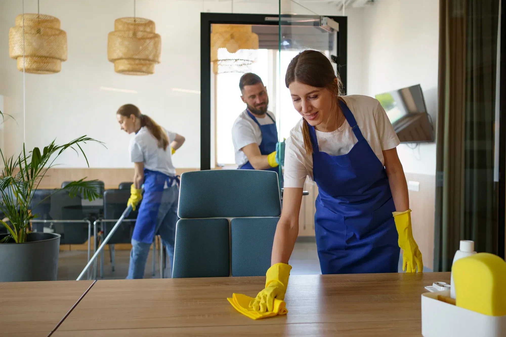 Gleam Your Casa - Move In Cleaning Workers in Bellevue